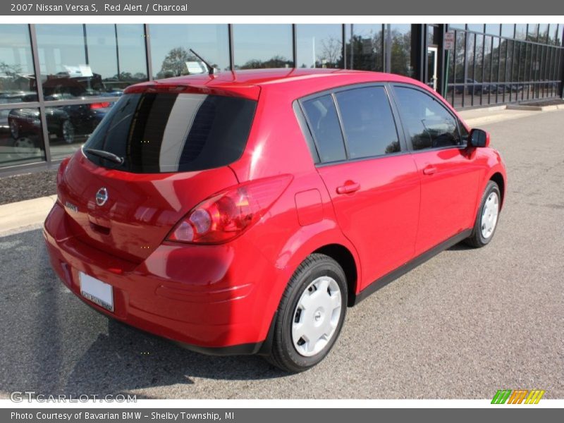 Red Alert / Charcoal 2007 Nissan Versa S