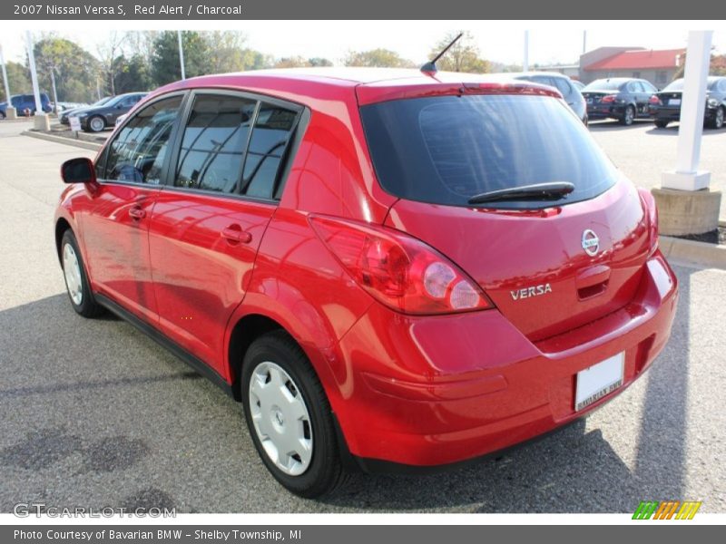 Red Alert / Charcoal 2007 Nissan Versa S