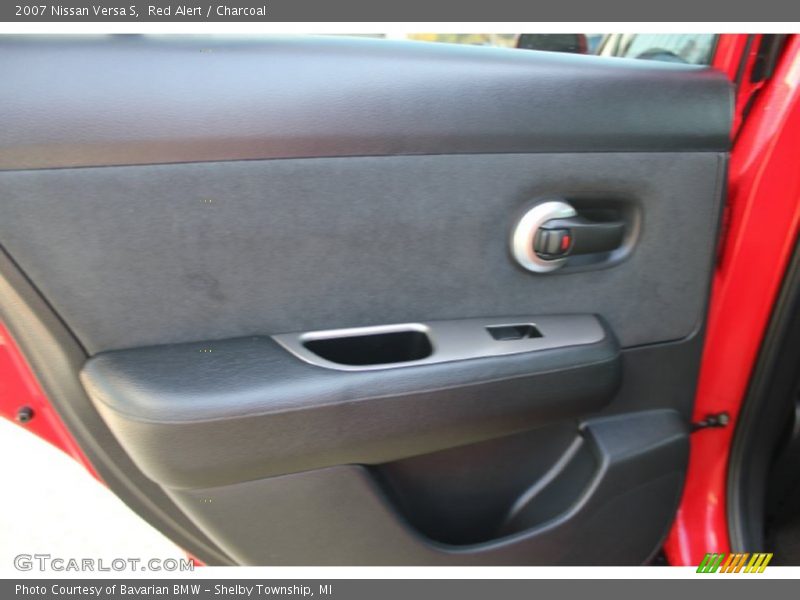 Red Alert / Charcoal 2007 Nissan Versa S