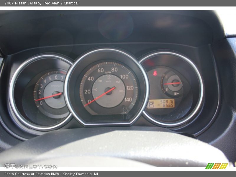 Red Alert / Charcoal 2007 Nissan Versa S