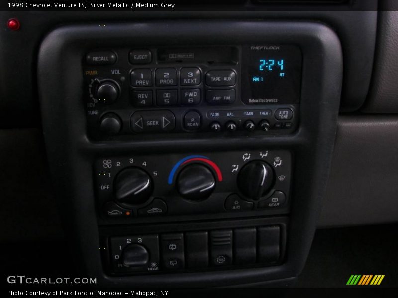 Silver Metallic / Medium Grey 1998 Chevrolet Venture LS