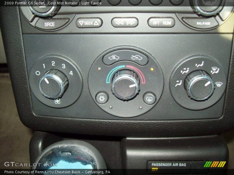 Gold Mist Metallic / Light Taupe 2009 Pontiac G6 Sedan