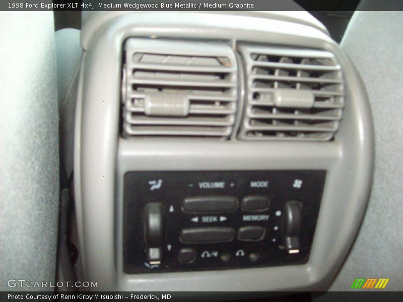Medium Wedgewood Blue Metallic / Medium Graphite 1998 Ford Explorer XLT 4x4