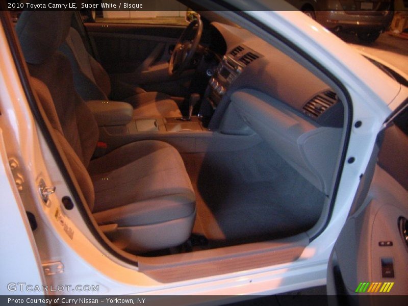 Super White / Bisque 2010 Toyota Camry LE
