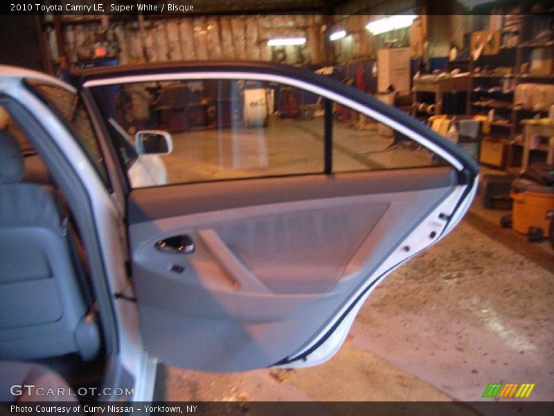 Super White / Bisque 2010 Toyota Camry LE