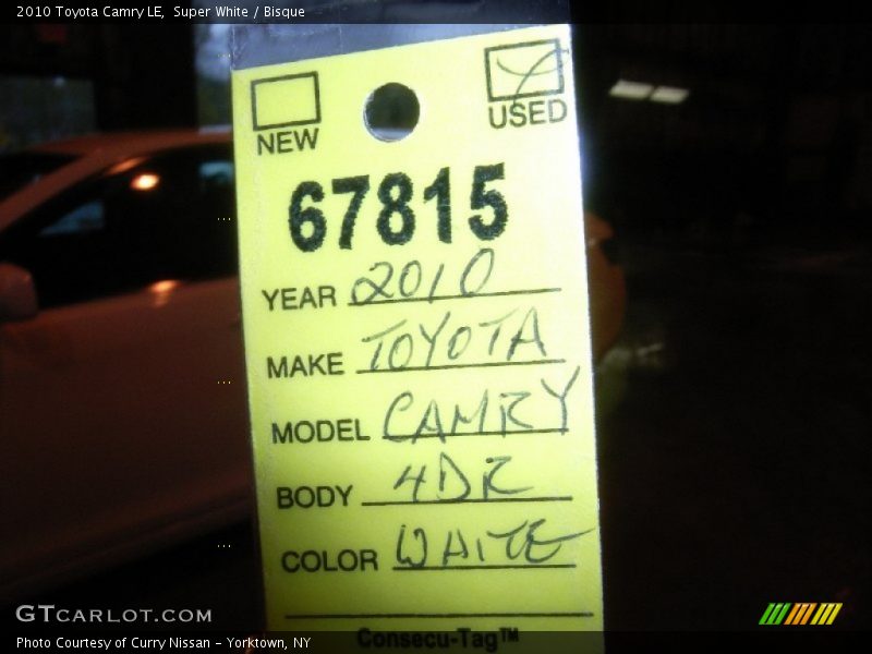 Super White / Bisque 2010 Toyota Camry LE