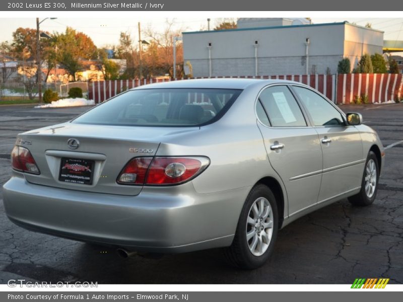Millennium Silver Metallic / Ivory 2002 Lexus ES 300