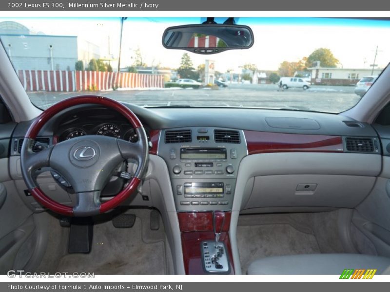 Millennium Silver Metallic / Ivory 2002 Lexus ES 300