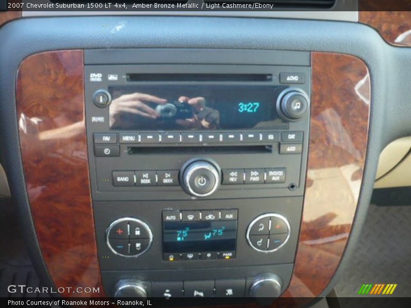 Amber Bronze Metallic / Light Cashmere/Ebony 2007 Chevrolet Suburban 1500 LT 4x4