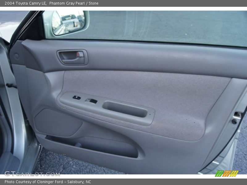 Phantom Gray Pearl / Stone 2004 Toyota Camry LE