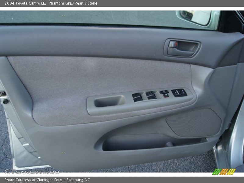 Phantom Gray Pearl / Stone 2004 Toyota Camry LE