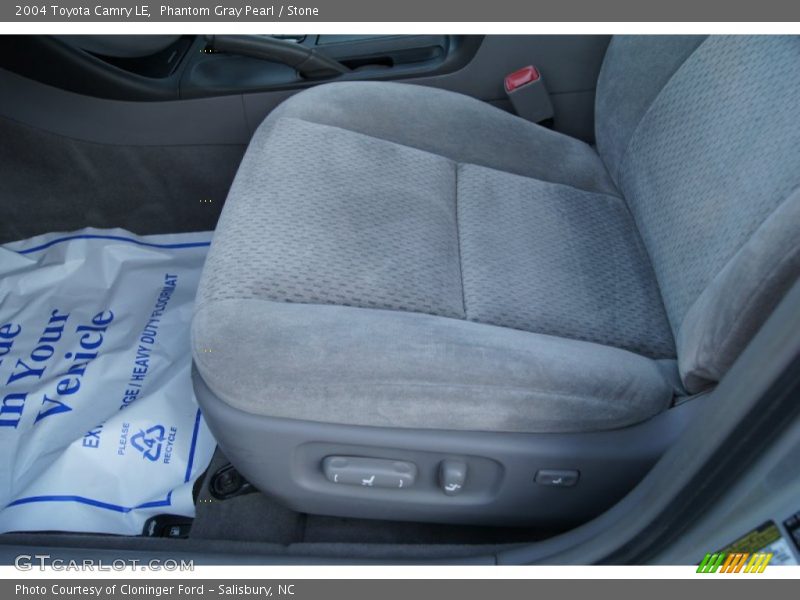 Phantom Gray Pearl / Stone 2004 Toyota Camry LE