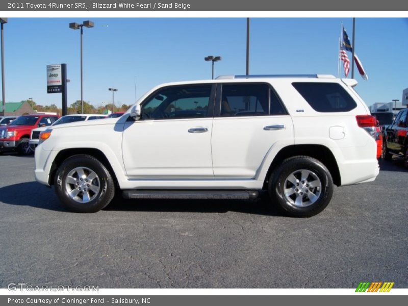 Blizzard White Pearl / Sand Beige 2011 Toyota 4Runner SR5