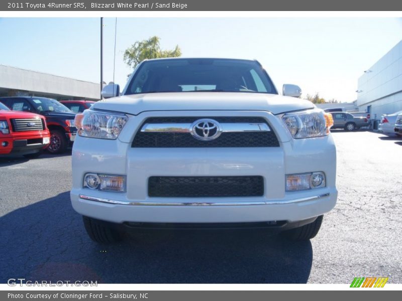 Blizzard White Pearl / Sand Beige 2011 Toyota 4Runner SR5