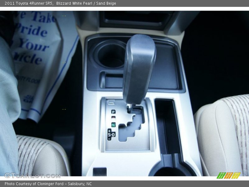 Blizzard White Pearl / Sand Beige 2011 Toyota 4Runner SR5