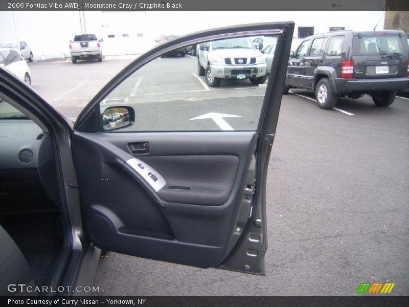 Door Panel of 2006 Vibe AWD