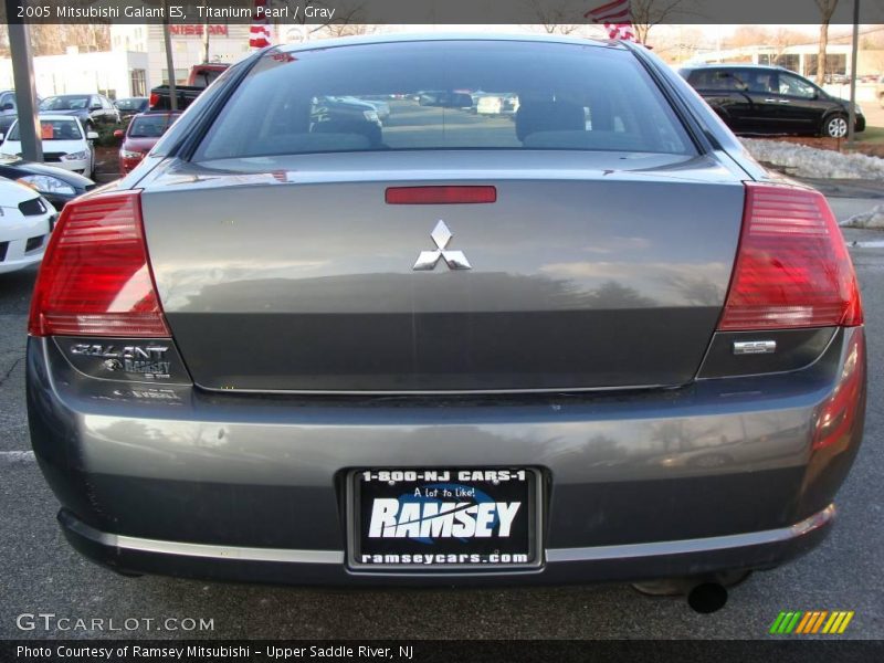 Titanium Pearl / Gray 2005 Mitsubishi Galant ES