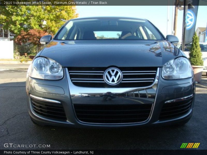 Platinum Grey Metallic / Titan Black 2010 Volkswagen Jetta S Sedan