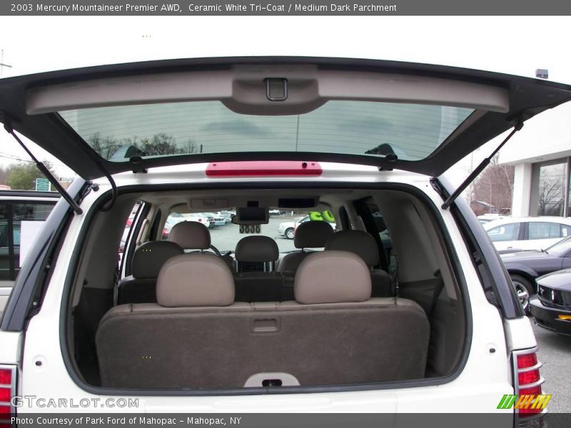 Ceramic White Tri-Coat / Medium Dark Parchment 2003 Mercury Mountaineer Premier AWD