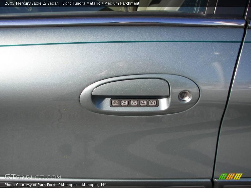 Light Tundra Metallic / Medium Parchment 2005 Mercury Sable LS Sedan