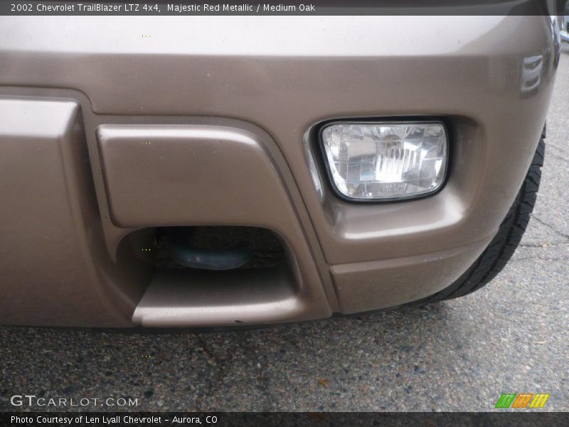 Majestic Red Metallic / Medium Oak 2002 Chevrolet TrailBlazer LTZ 4x4