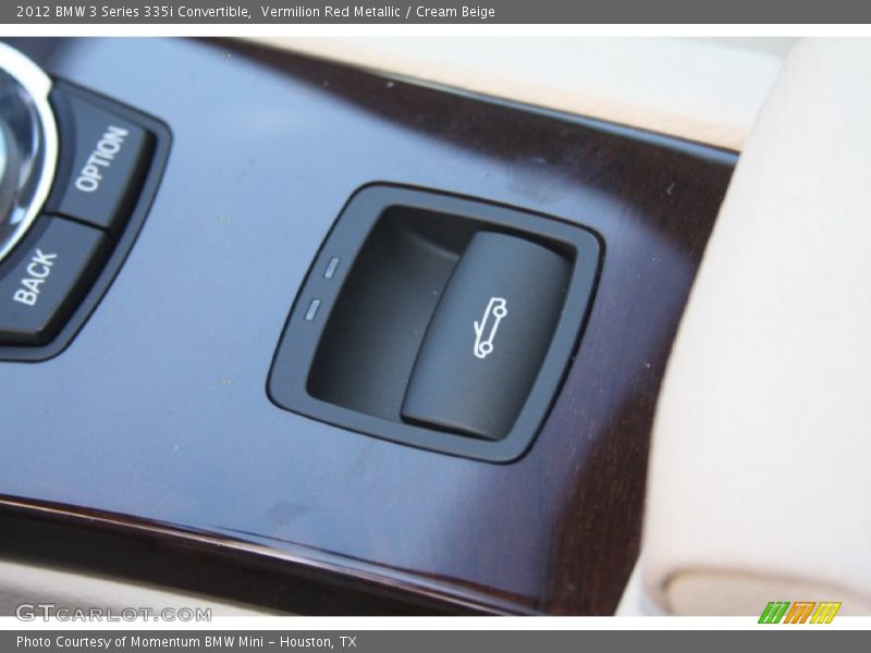 Controls of 2012 3 Series 335i Convertible