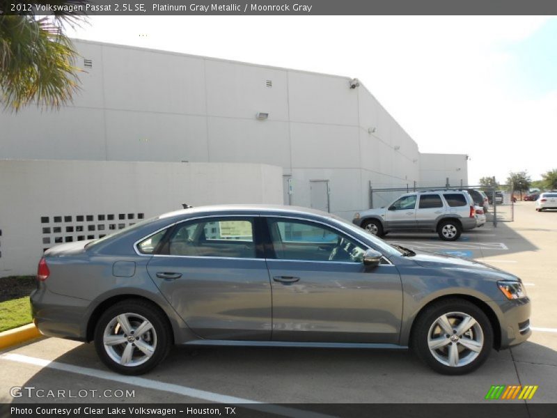 Platinum Gray Metallic / Moonrock Gray 2012 Volkswagen Passat 2.5L SE