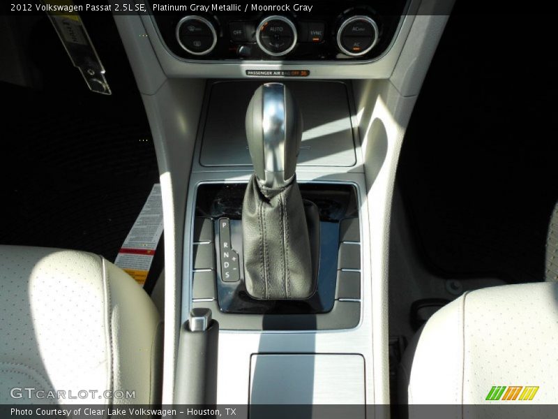Platinum Gray Metallic / Moonrock Gray 2012 Volkswagen Passat 2.5L SE