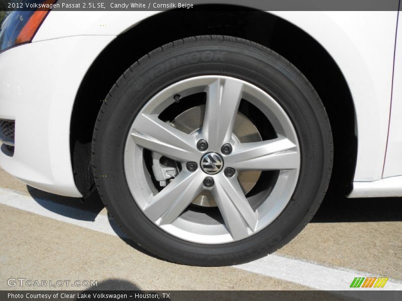 Candy White / Cornsilk Beige 2012 Volkswagen Passat 2.5L SE