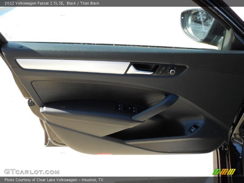 Black / Titan Black 2012 Volkswagen Passat 2.5L SE