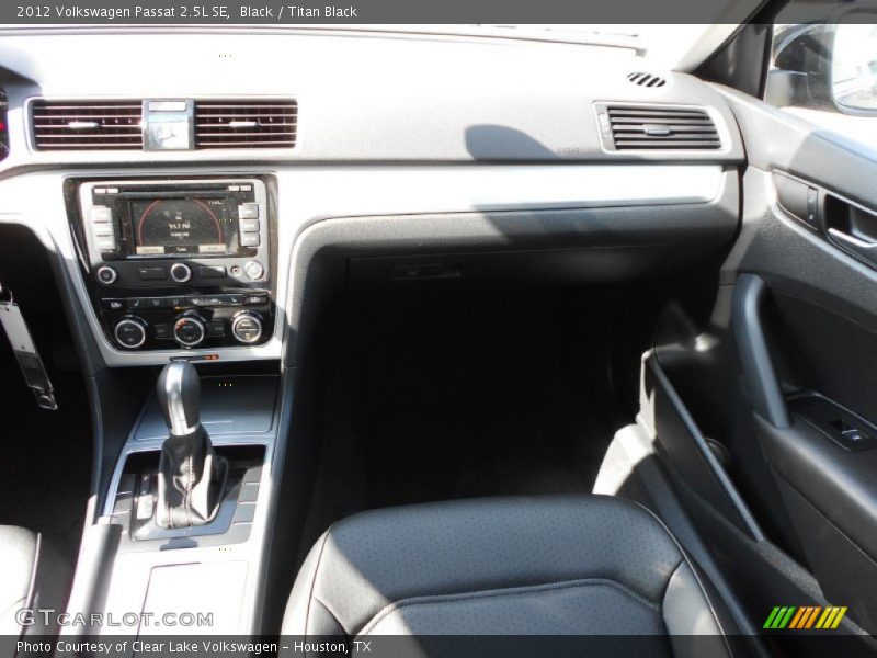 Black / Titan Black 2012 Volkswagen Passat 2.5L SE