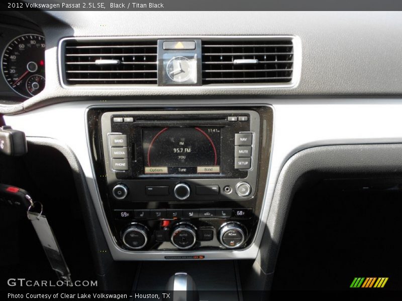 Black / Titan Black 2012 Volkswagen Passat 2.5L SE