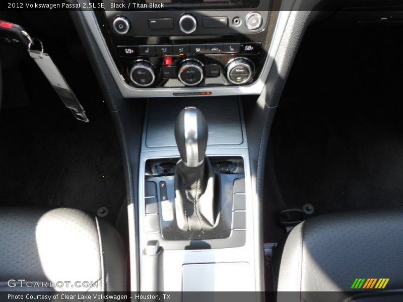 Black / Titan Black 2012 Volkswagen Passat 2.5L SE