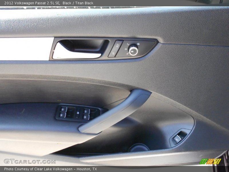 Black / Titan Black 2012 Volkswagen Passat 2.5L SE