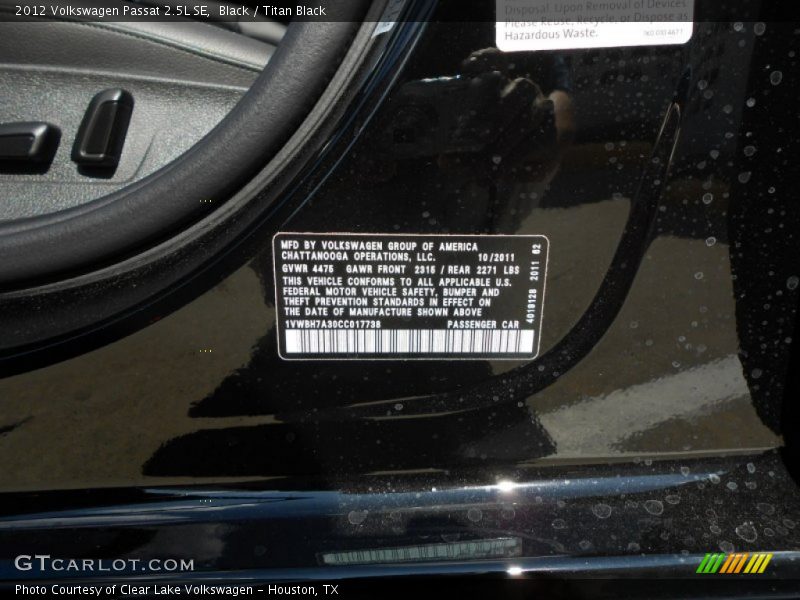 Black / Titan Black 2012 Volkswagen Passat 2.5L SE