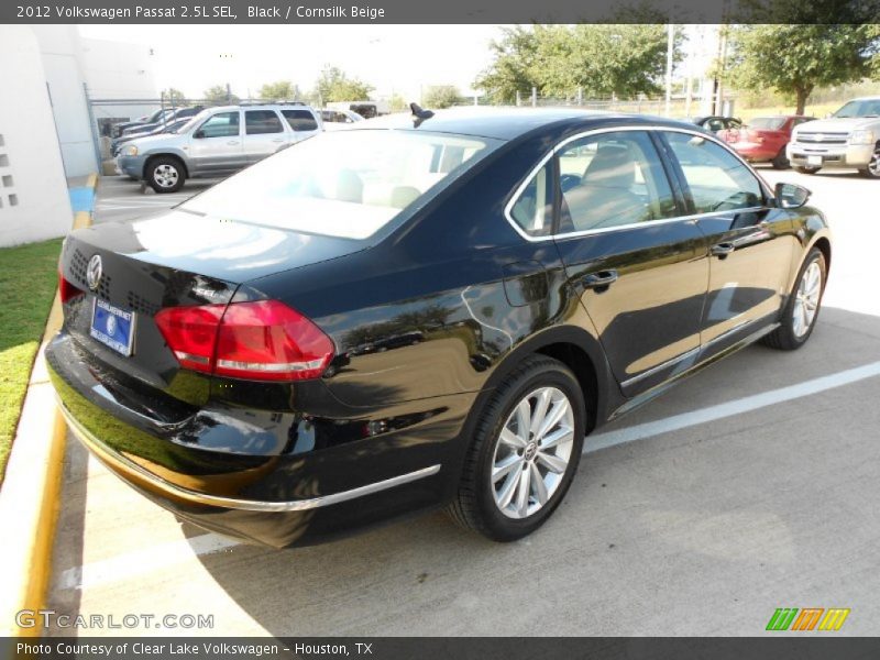 Black / Cornsilk Beige 2012 Volkswagen Passat 2.5L SEL