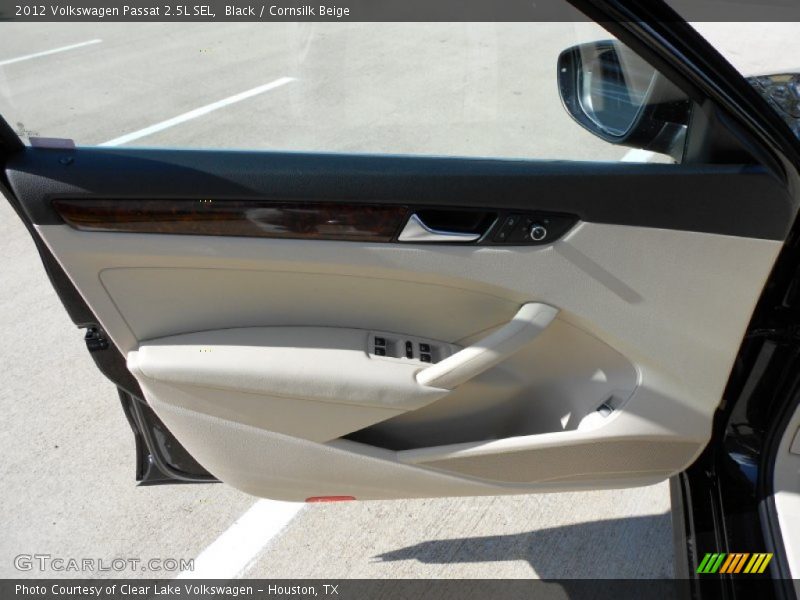 Black / Cornsilk Beige 2012 Volkswagen Passat 2.5L SEL