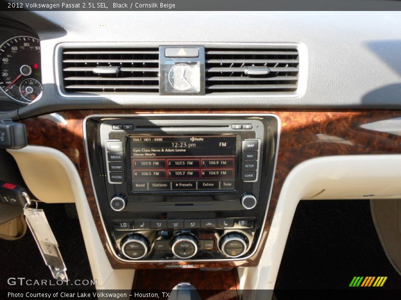 Black / Cornsilk Beige 2012 Volkswagen Passat 2.5L SEL