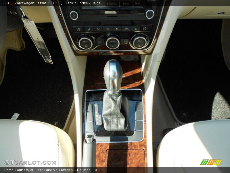 Black / Cornsilk Beige 2012 Volkswagen Passat 2.5L SEL