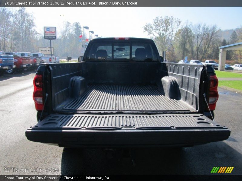 Black / Dark Charcoal 2006 Chevrolet Silverado 1500 LS Regular Cab 4x4