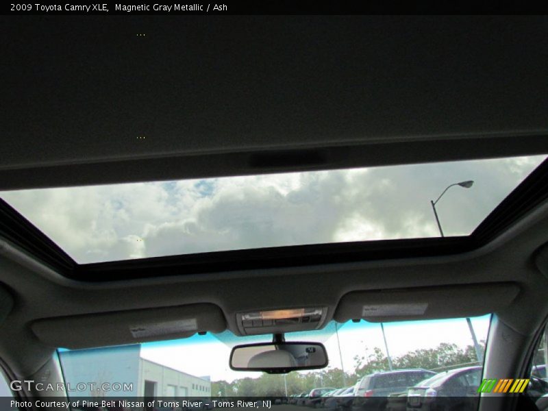 Magnetic Gray Metallic / Ash 2009 Toyota Camry XLE