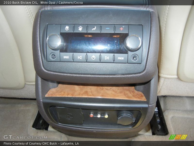 White Opal / Cashmere/Cocoa 2010 Buick Enclave CXL