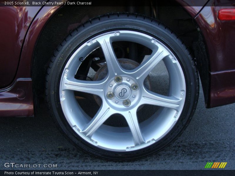 Black Cherry Pearl / Dark Charcoal 2005 Scion xB