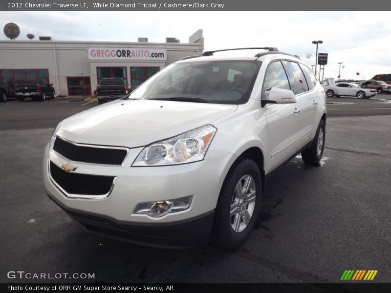 White Diamond Tricoat / Cashmere/Dark Gray 2012 Chevrolet Traverse LT