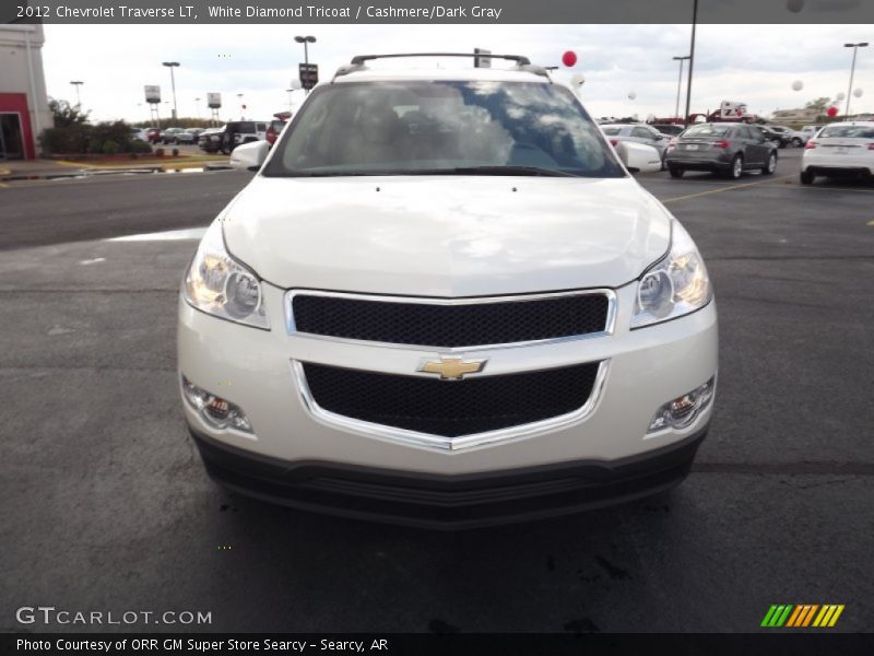White Diamond Tricoat / Cashmere/Dark Gray 2012 Chevrolet Traverse LT