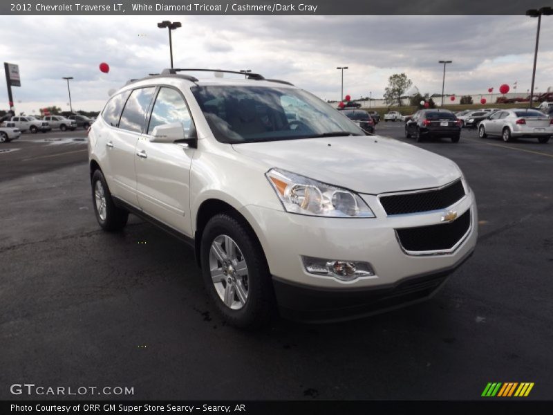 White Diamond Tricoat / Cashmere/Dark Gray 2012 Chevrolet Traverse LT