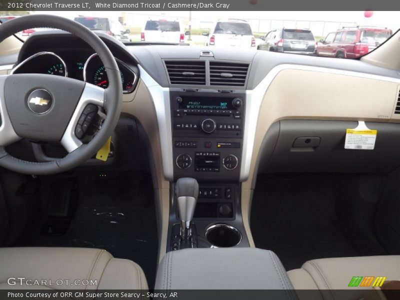White Diamond Tricoat / Cashmere/Dark Gray 2012 Chevrolet Traverse LT