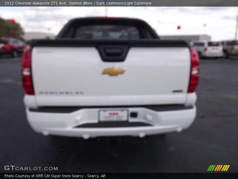 Summit White / Dark Cashmere/Light Cashmere 2012 Chevrolet Avalanche Z71 4x4