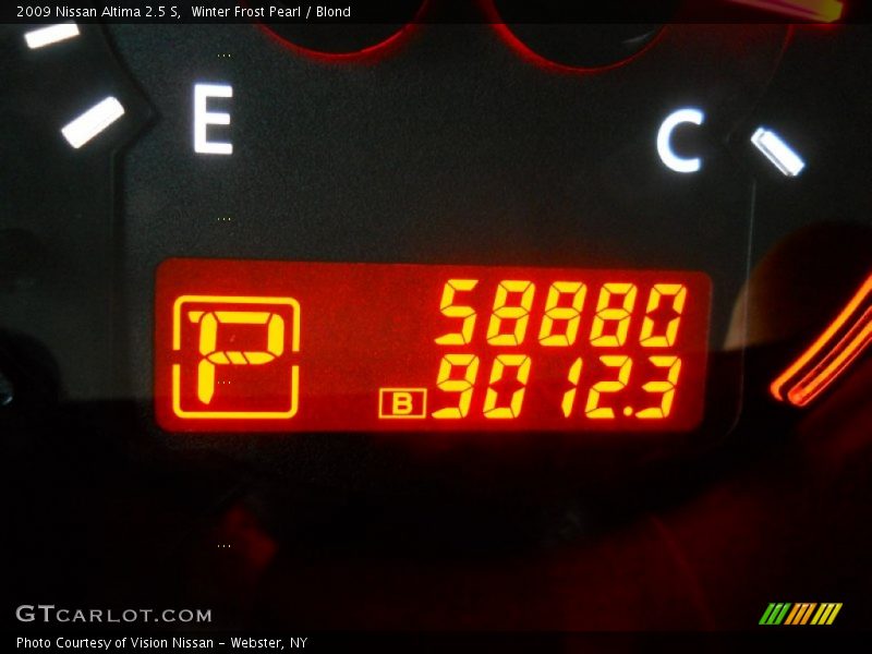 Winter Frost Pearl / Blond 2009 Nissan Altima 2.5 S