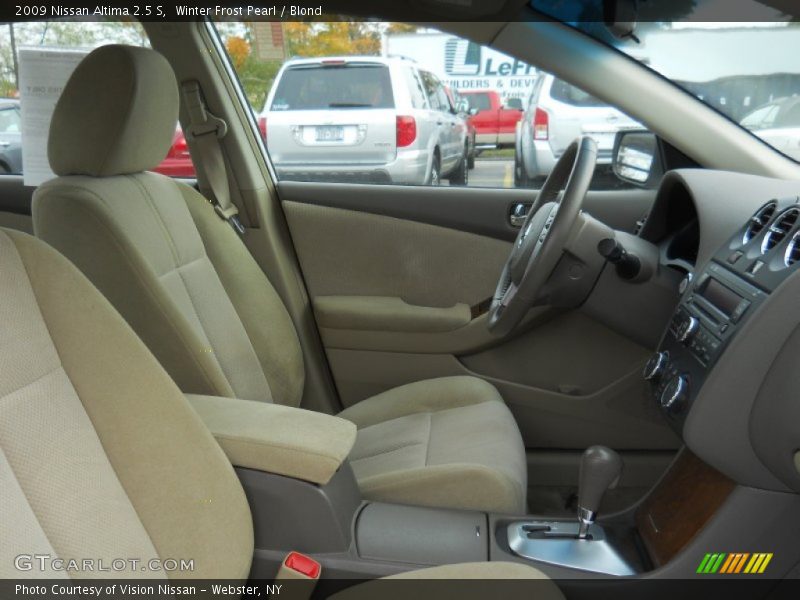 Winter Frost Pearl / Blond 2009 Nissan Altima 2.5 S